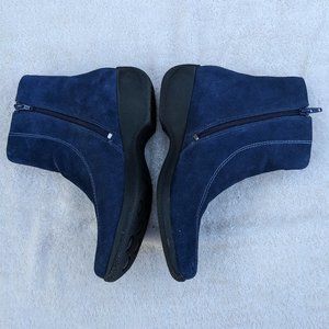 Clarks blue suede ankle booties side zipper comfortable low heel boots